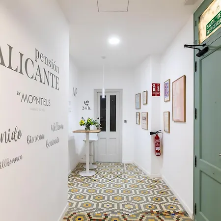 Alicante By Moontels بيت ضيافة فالنسيا
