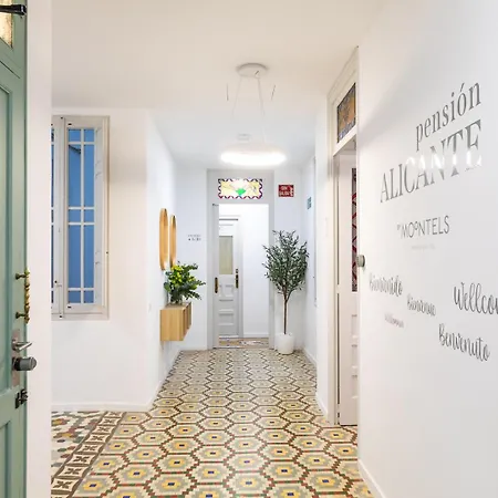 بيت ضيافة Alicante By Moontels فالنسيا